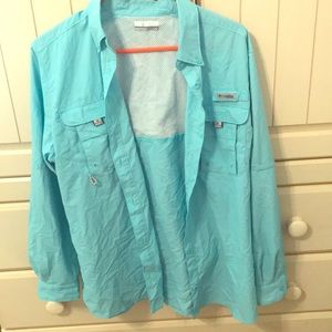 Large Columbia women’s shirt